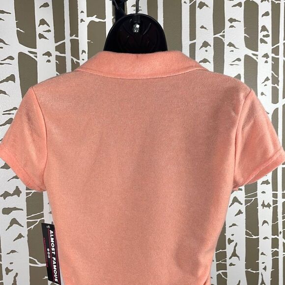Almost Famous Peach Terrycloth Cropped Collared Shirt M NEW - Picture 5 of 9